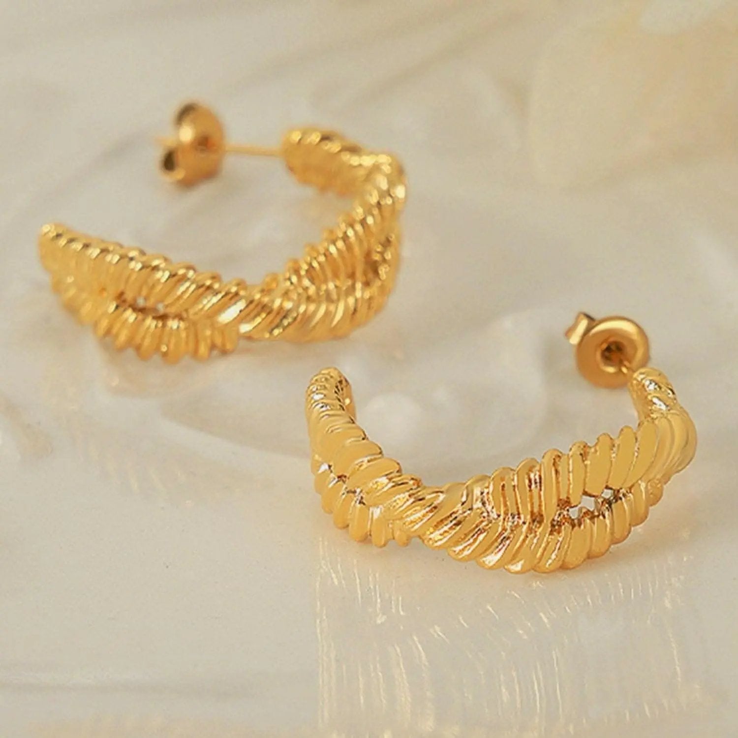 Modern titanium steel stud earrings - Love Salve